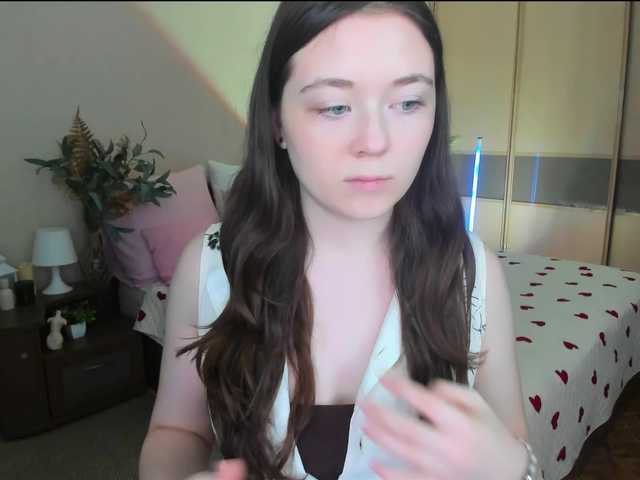 AlluringLookk live cam on BongaCams