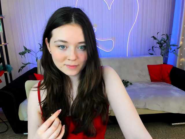 AlluringLookk live cam on BongaCams
