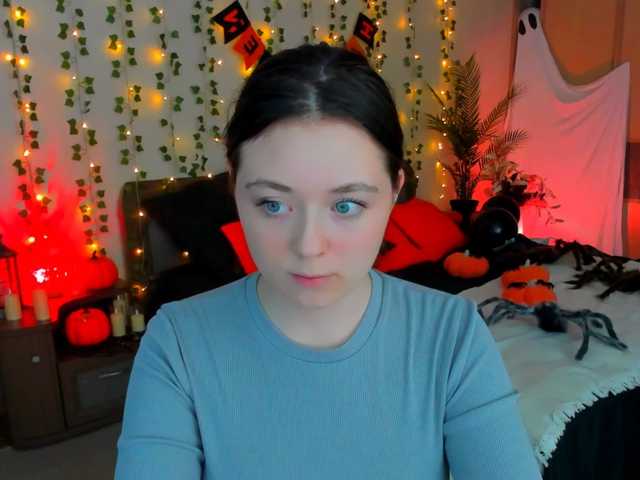 AlluringLookk live cam on BongaCams