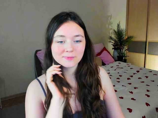 AlluringLookk live cam on BongaCams