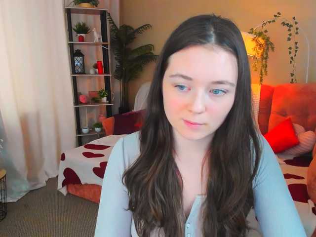 AlluringLookk live cam on BongaCams