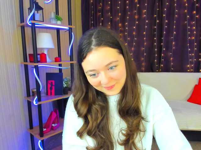 AlluringLookk live cam on BongaCams
