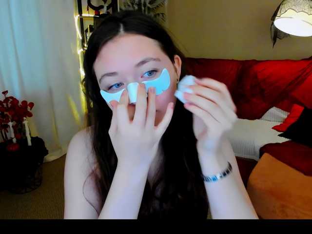 AlluringLookk live cam on BongaCams