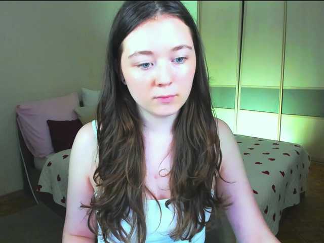 AlluringLookk live cam on BongaCams