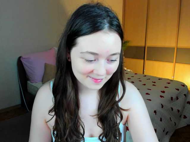 AlluringLookk live cam on BongaCams