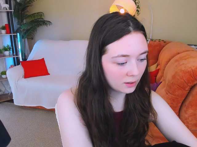 AlluringLookk live cam on BongaCams