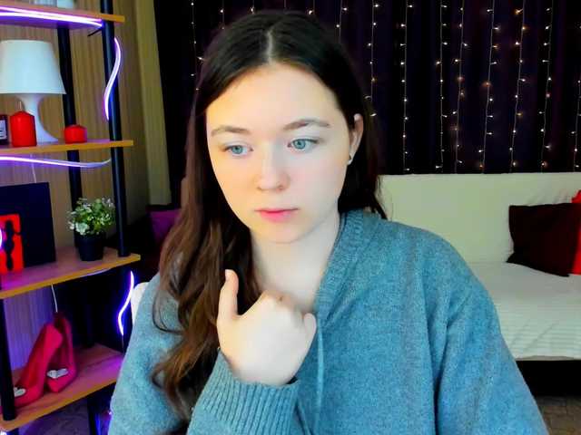 AlluringLookk live cam on BongaCams