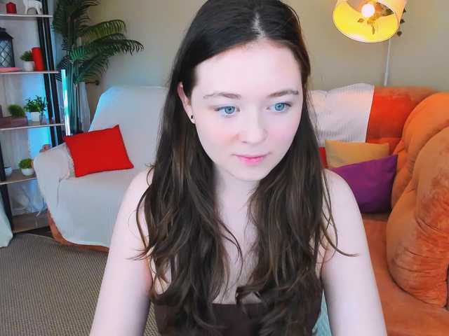 AlluringLookk live cam on BongaCams