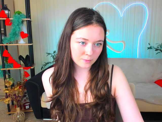 AlluringLookk live cam on BongaCams