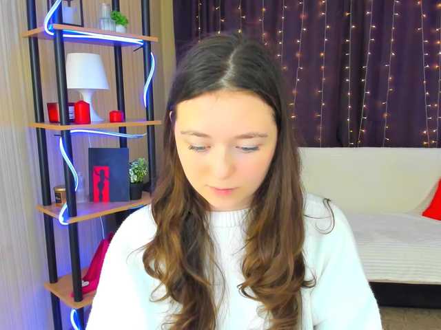 AlluringLookk live cam on BongaCams