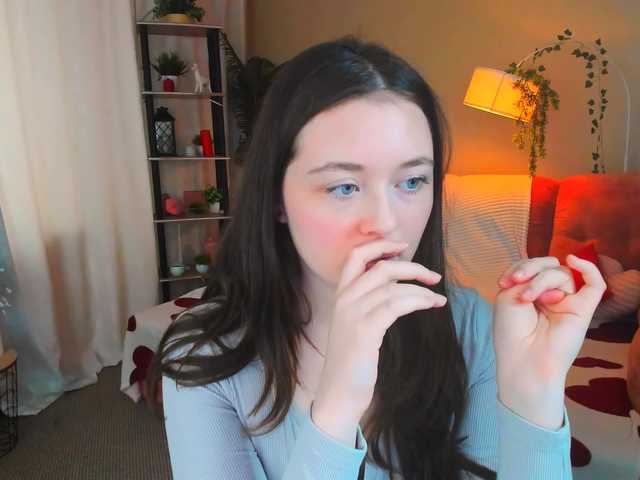 AlluringLookk live cam on BongaCams