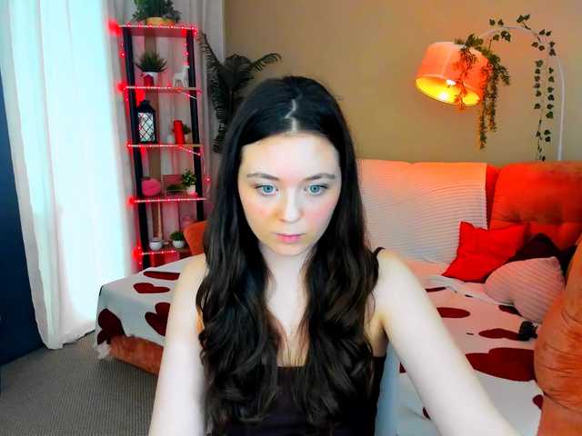 AlluringLookk live cam on BongaCams