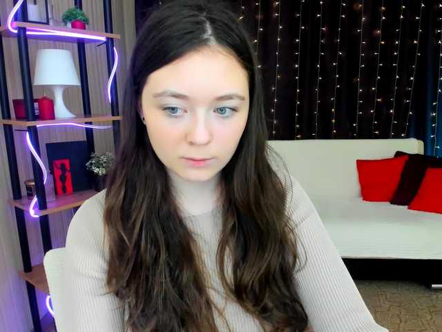 AlluringLookk live cam on BongaCams