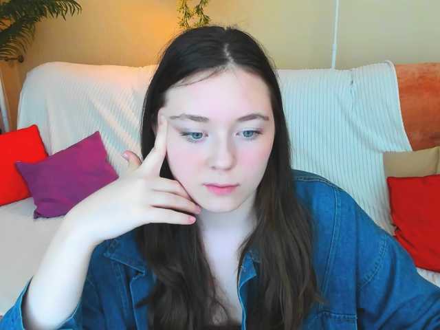 AlluringLookk live cam on BongaCams