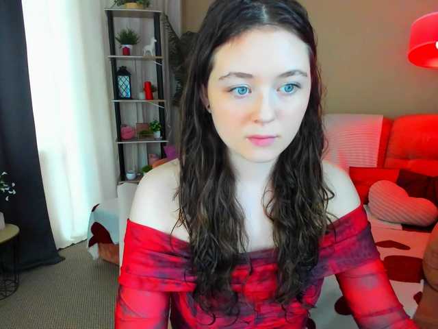 AlluringLookk live cam on BongaCams