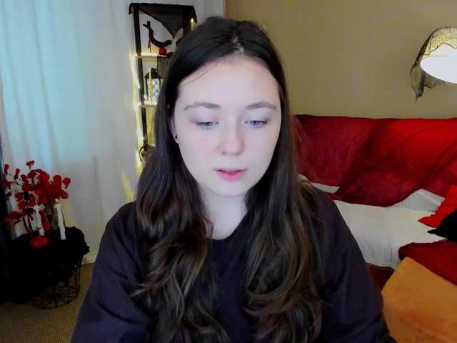 AlluringLookk live cam on BongaCams