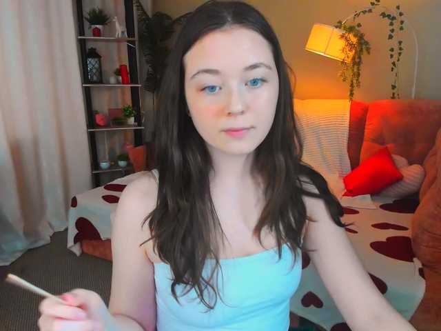 AlluringLookk live cam on BongaCams
