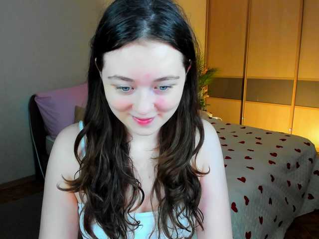 AlluringLookk live cam on BongaCams