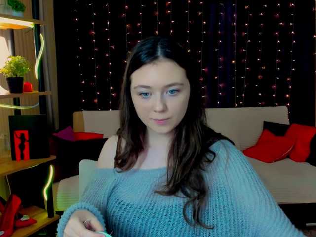 AlluringLookk live cam on BongaCams