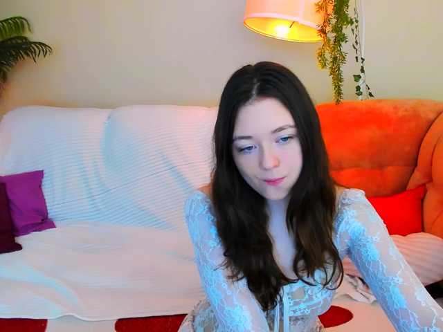 AlluringLookk live webcam show