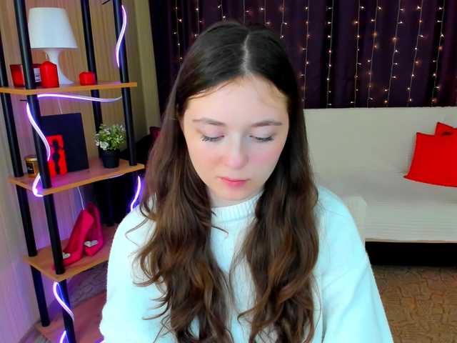 AlluringLookk live cam on BongaCams