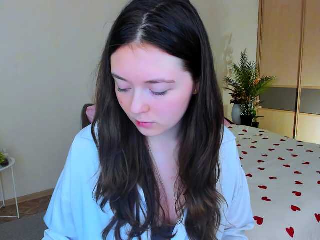 AlluringLookk live cam on BongaCams
