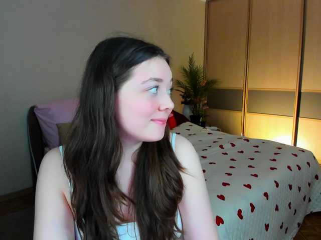 AlluringLookk live cam on BongaCams