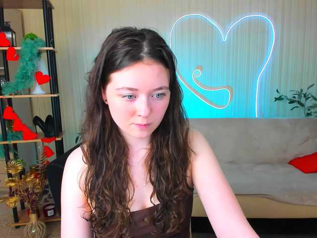 AlluringLookk live cam on BongaCams