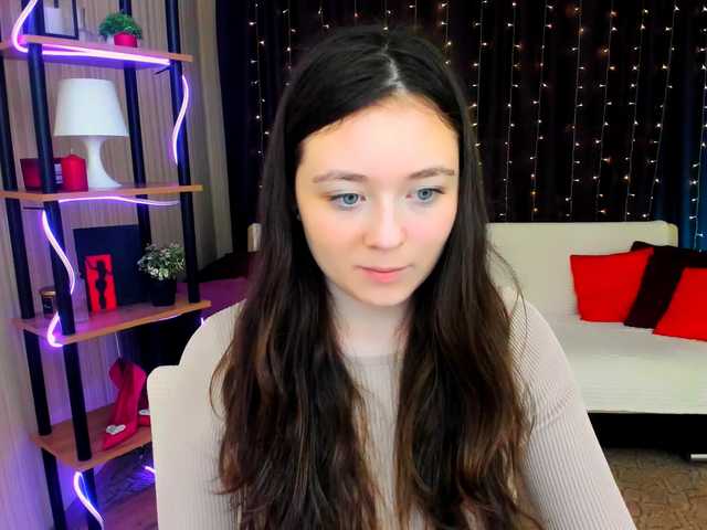 AlluringLookk live cam on BongaCams