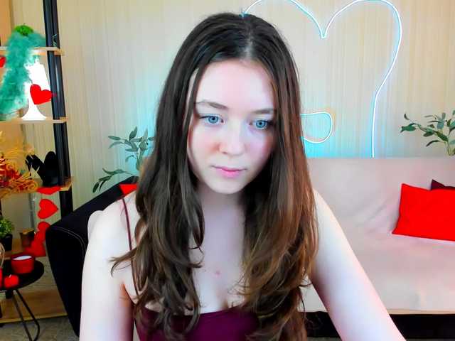 AlluringLookk live cam on BongaCams