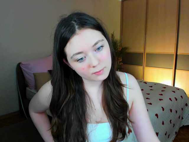 AlluringLookk live cam on BongaCams