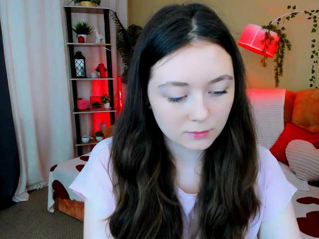 AlluringLookk live cam on BongaCams