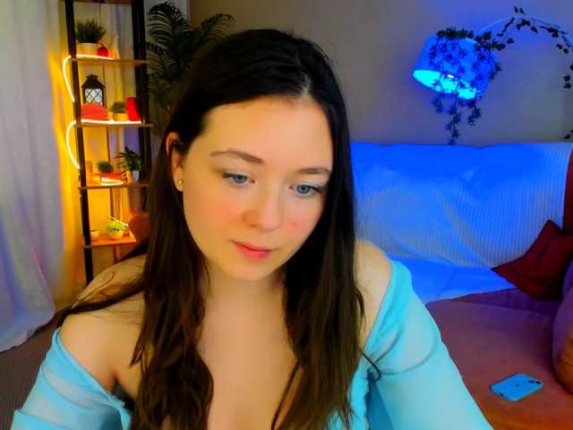AlluringLookk live cam on BongaCams