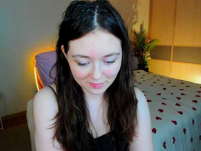 AlluringLookk live cam on BongaCams