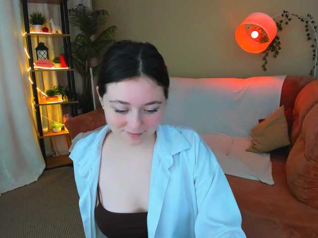 AlluringLookk live cam on BongaCams