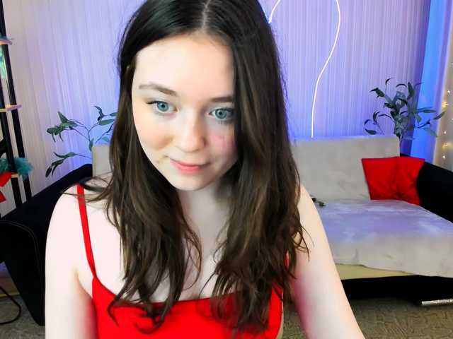 AlluringLookk live cam on BongaCams
