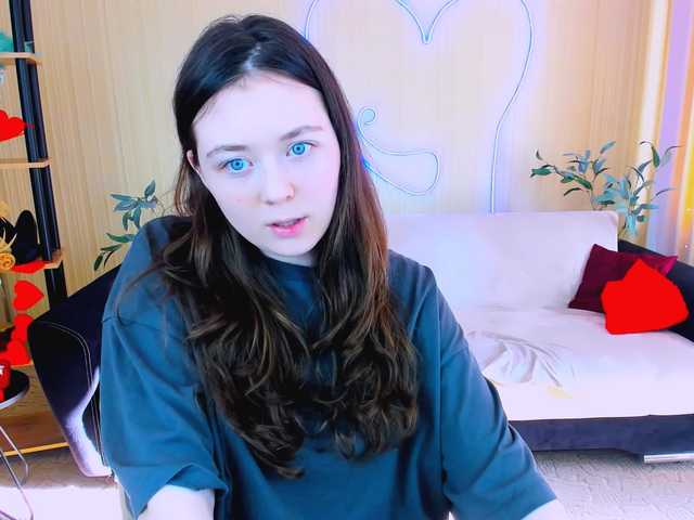 AlluringLookk live cam on BongaCams