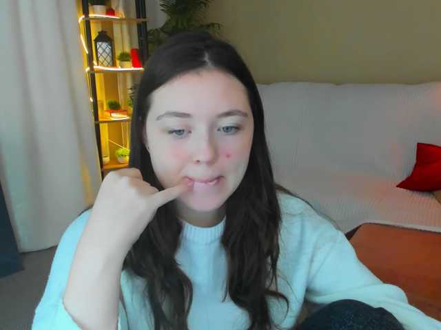 AlluringLookk live cam on BongaCams