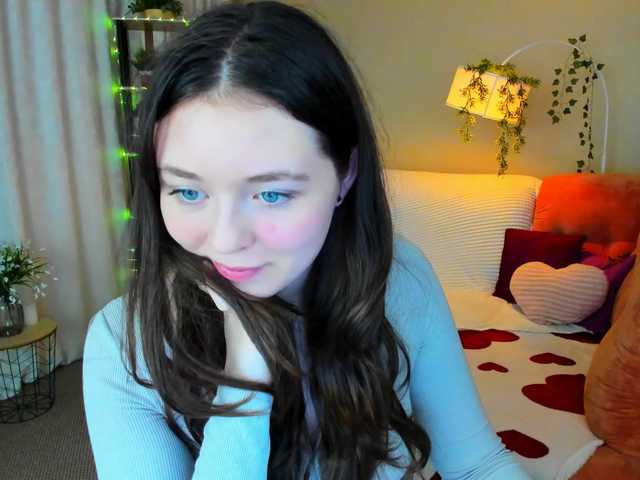 AlluringLookk live cam on BongaCams