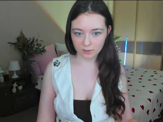 AlluringLookk live cam on BongaCams