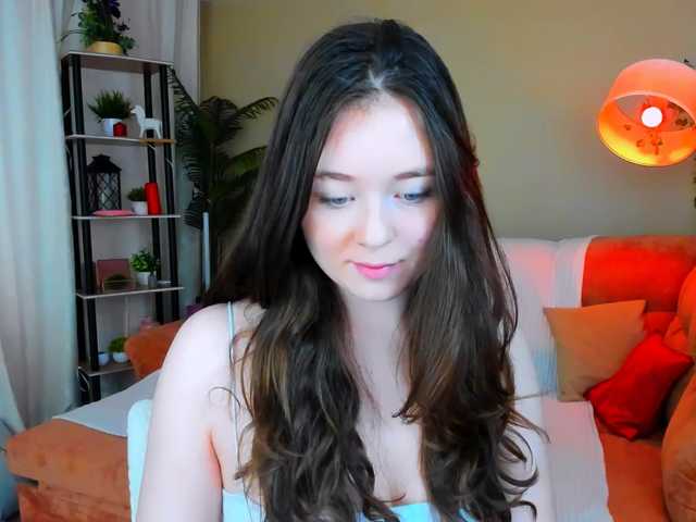 AlluringLookk live cam on BongaCams