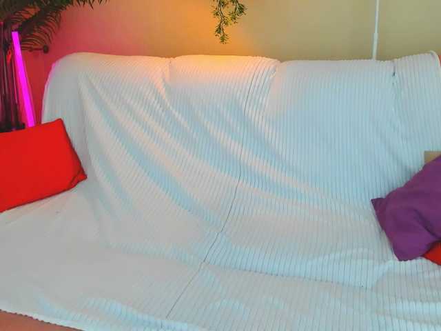 AlluringLookk live cam on BongaCams