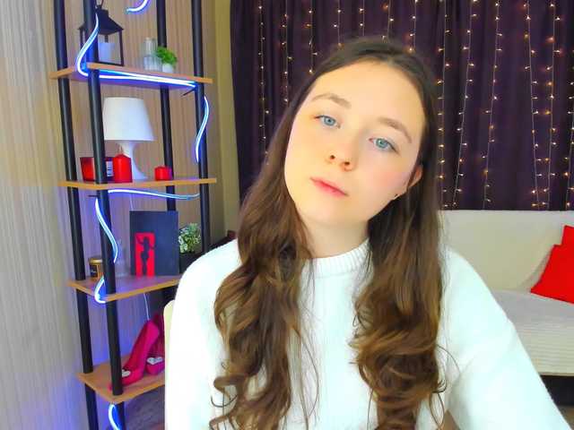 AlluringLookk live cam on BongaCams