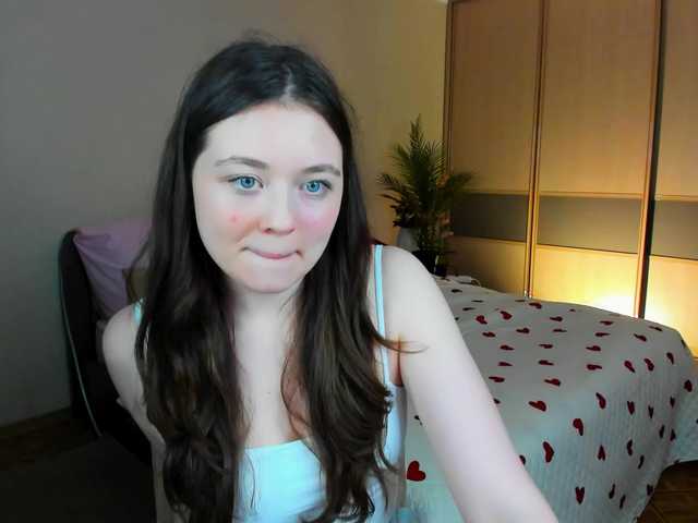 AlluringLookk live cam on BongaCams