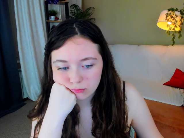 AlluringLookk live cam on BongaCams
