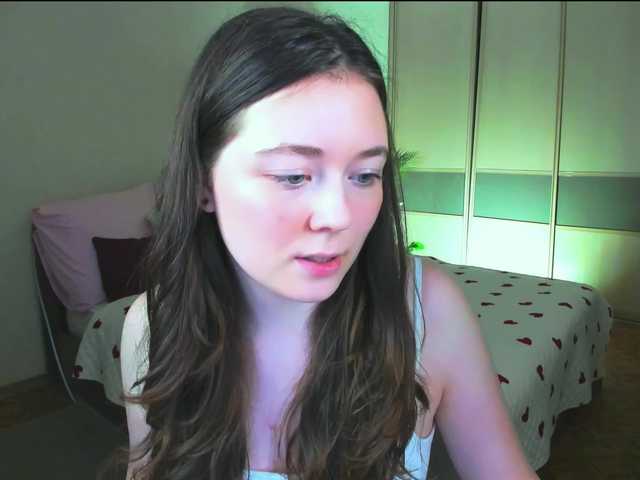 AlluringLookk live cam on BongaCams