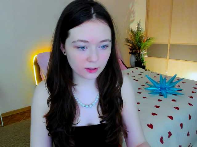 AlluringLookk live cam on BongaCams