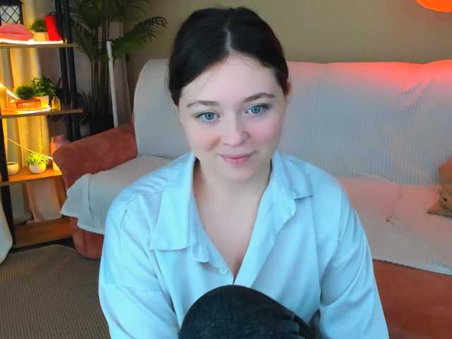 AlluringLookk live cam on BongaCams