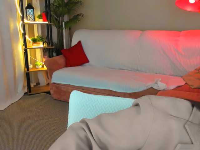 AlluringLookk live cam on BongaCams