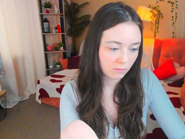 AlluringLookk live cam on BongaCams
